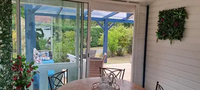 Jardin de l'établissement Joli chalet exotique à Biscarrosse-Lac