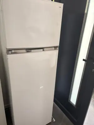Cuisine ou kitchenette dans l'établissement Studio moderne