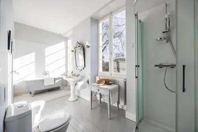 Salle de bains dans l'établissement Chateau de la Grotte