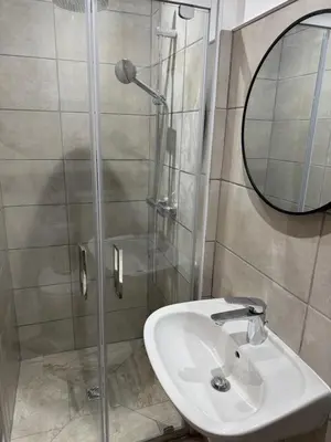 Salle de bains dans l'établissement Studio Éloi Ducom - Mont de Marsan