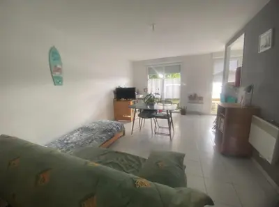 Coin salon dans l'établissement Appartement Soustons quartier Mora draps et caution en supplément