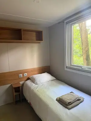 Un ou plusieurs lits dans un hébergement de l'établissement Mobil home B1Bis La Pointe LB