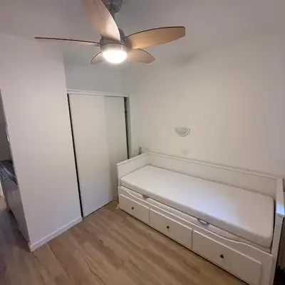 Studio rénové au calme - 231