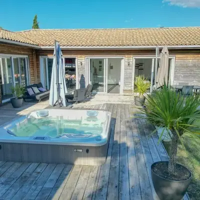 Contemporary House Near Landes Beaches
