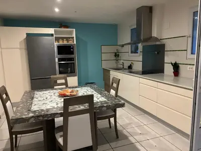 Cuisine ou kitchenette dans l'établissement Maison Colibri
