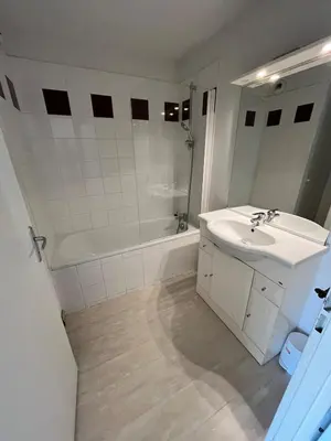 Salle de bains dans l'établissement Ocean Escape Mimizan Beach