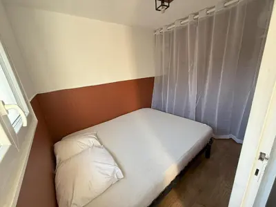 Un ou plusieurs lits dans un hébergement de l'établissement Dépendance calme Gujan-Mestras