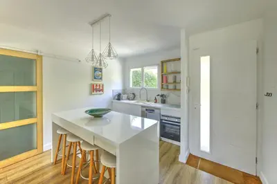 Cuisine ou kitchenette dans l'établissement Villa Manava - Climatisée avec terrasse et jardin