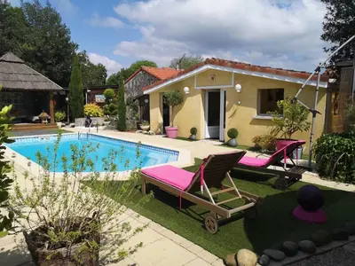 Piscine de l'établissement Bali ou située à proximité