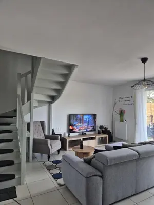Télévision ou salle de divertissement dans l'établissement Villa 6 personnes entre nature et océan