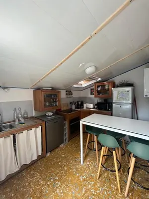 Cuisine ou kitchenette dans l'établissement Beautiful Villa for 8 people with pool