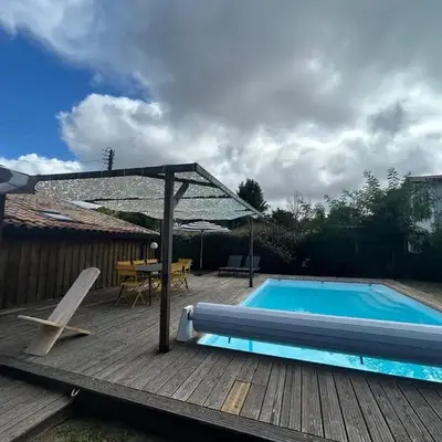 Beautiful Villa for 8 people with pool