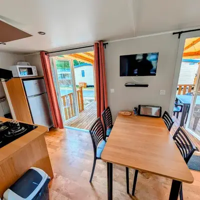 Mobil-Home 4-6 personnes camping 4 étoiles