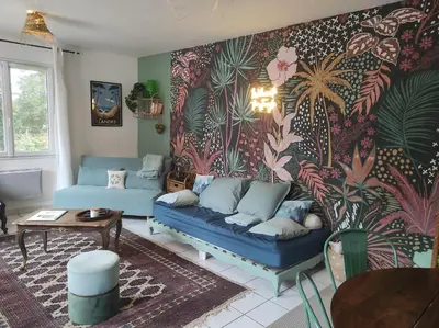 Coin salon dans l'établissement Petite maison cosy l'Ermitage