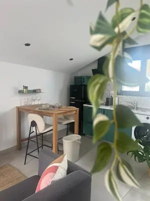 Cuisine ou kitchenette dans l'établissement T2 cosy au calme , proche Dax
