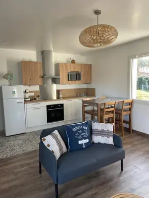Cuisine ou kitchenette dans l'établissement Magnifique maison neuve Mimizan plage entre pins et océan