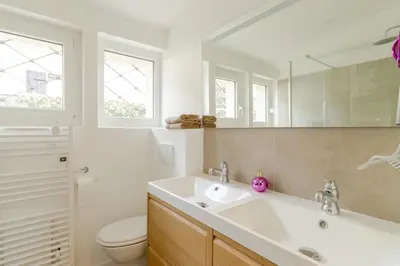 Salle de bains dans l'établissement Villa Amistad - centre - parking - jardin - lave linge et vaisselle