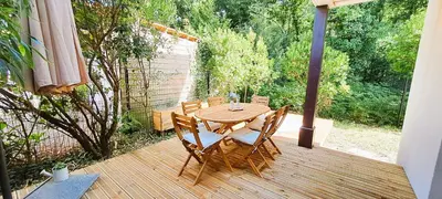 Jardin de l'établissement Sérénité à l'Orée des bois