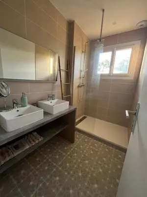 Salle de bains dans l'établissement la petite Gasconha