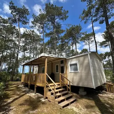 MH295 3chambres et 1 salle de bain de 40m2 dans camping 4 étoiles