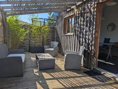 Coin salon dans l'établissement Esprit Cabane au Cœur du Teich