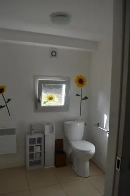 Salle de bains dans l'établissement Chez petite zelinde