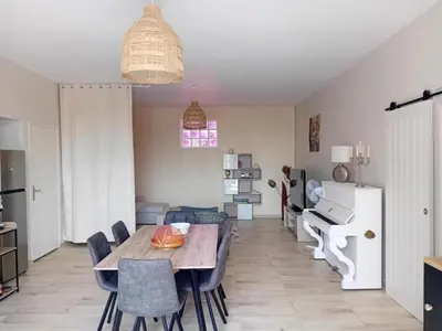 Cuisine ou kitchenette dans l'établissement Gite tafan
