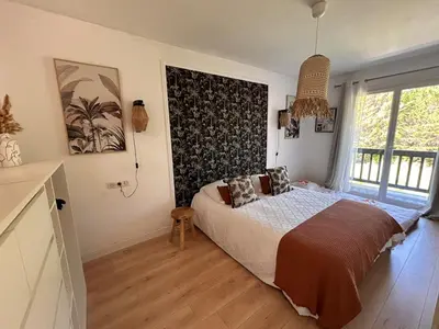 Un ou plusieurs lits dans un hébergement de l'établissement Superbe villa 300 m2 avec piscine et jacuzzi