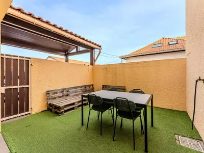 Terrasse ou espace extérieur de l'établissement Charmant appartement 4 pers, parking, Wi-Fi, proche océan - FR-1-521-263