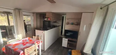 Cuisine ou kitchenette dans l'établissement 
