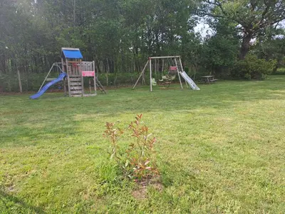 Aire de jeux pour enfants de l'établissement Domaine de Sophie