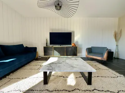 Télévision ou salle de divertissement dans l'établissement Villa Aigue-Marine Port de la Teste de Buch 6pers