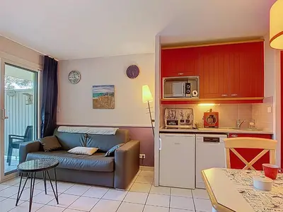 Cuisine ou kitchenette dans l'établissement Appartement T2 pour 4 pers. à Moliets avec terrasse - FR-1-857-11
