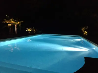 Piscine de l'établissement Demeure d'exception sur le Golf De Biscarrosse avec piscine chauffée ou située à proximité