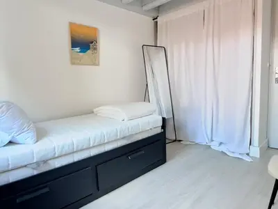 Un ou plusieurs lits dans un hébergement de l'établissement Maison agréable à Biscarrosse avec terrasse et parking - FR-1-521-262