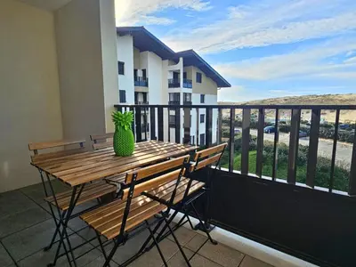 Balcon ou terrasse dans l'établissement Arlo - proche plage du Penon