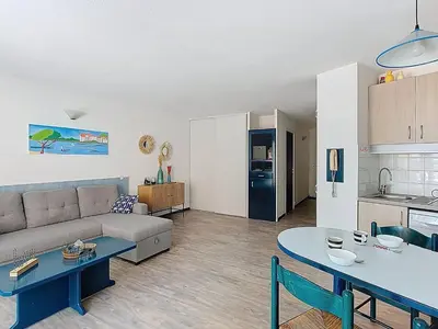 Cuisine ou kitchenette dans l'établissement Appartement T3 à Vieux-Boucau, 6 pers, terrasse et parking - FR-1-857-25