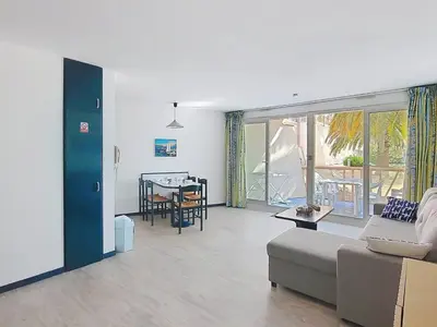 Coin salon dans l'établissement Appartement T3 à Vieux-Boucau, 6 pers, terrasse et parking - FR-1-857-25