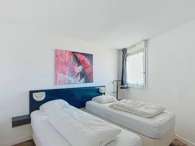 Un ou plusieurs lits dans un hébergement de l'établissement T3 pour 6 pers. avec terrasse et vue sur lac à Vieux-Boucau - FR-1-857-27