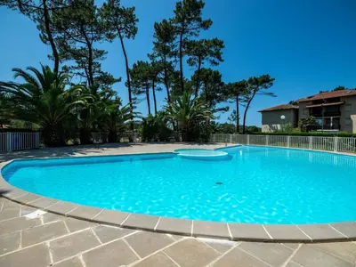 Piscine de l'établissement T2 Soustons Plage 4 pers avec Loggia - FR-1-857-38 ou située à proximité