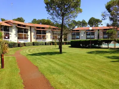 Jardin de l'établissement T2 Soustons Plage 4 pers avec Loggia - FR-1-857-38
