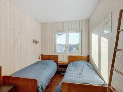 Un ou plusieurs lits dans un hébergement de l'établissement T3 proche plage avec terrasse et Wi-Fi pour 4 personnes - FR-1-857-36