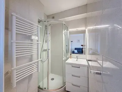 Salle de bains dans l'établissement Appartement T2 avec piscine, parking - Vieux-Boucau - FR-1-857-41