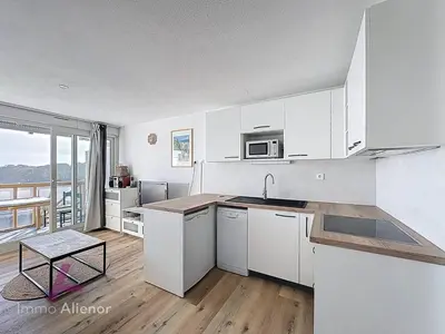 Cuisine ou kitchenette dans l'établissement T2 pour 4 pers avec terrasse à Vieux-Boucau - FR-1-857-51