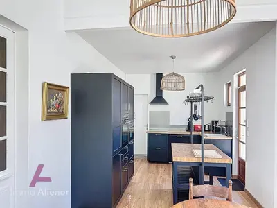 Cuisine ou kitchenette dans l'établissement Villa spacieuse à Vieux-Boucau, 5 chambres, parking, animaux acceptés - FR-1-857-48