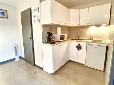 Cuisine ou kitchenette dans l'établissement Soustons Plage - T2, 4 pers, Animaux admis, Parking - FR-1-857-55