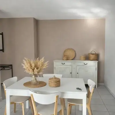 Appartement lumineux avec terrasse et parking à 5 min du centre ville