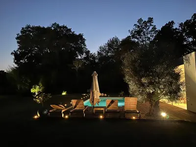 Jardin de l'établissement Villa 5 Etoiles avec piscine chauffée Proche plages et Pays Basque
