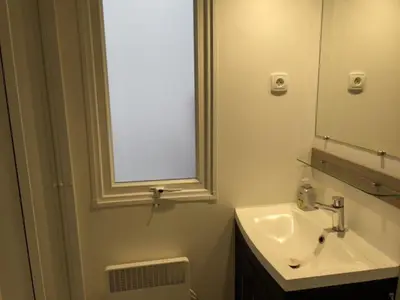 Salle de bains dans l'établissement Grand Mobil-home 262
