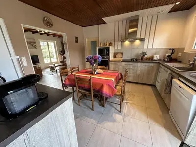 Cuisine ou kitchenette dans l'établissement Le gite grues cendrees